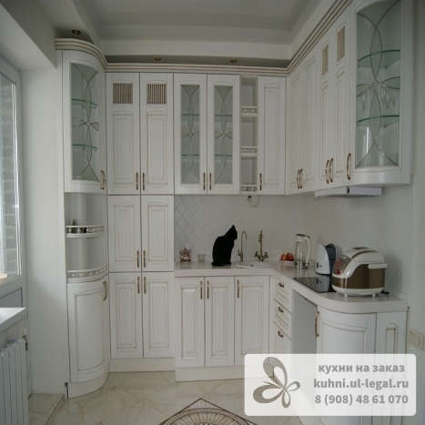 Высокие навесные ящики помогут увеличить полезный объём пространства на небольшой кухне - kuhni.ul-legal.ru