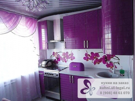 Лучше найти место для холодильника за пределами кухонного помещения - kuhni.ul-legal.ru